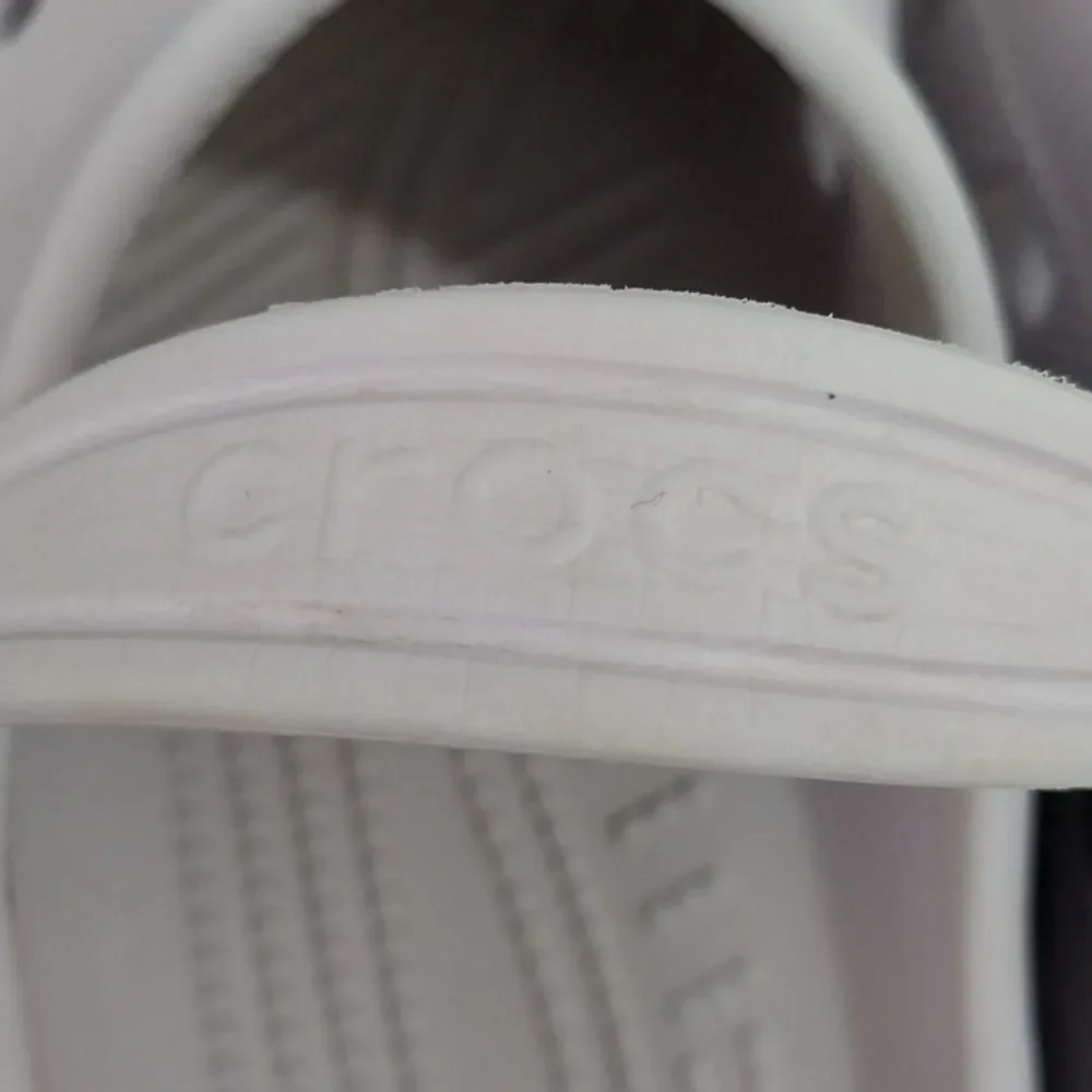 CROCS Kids Lavender Water Shoes